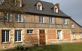 Le Saint Aubin- Maison D Hotes Dans Ce Monastere Du 16 Siecle
